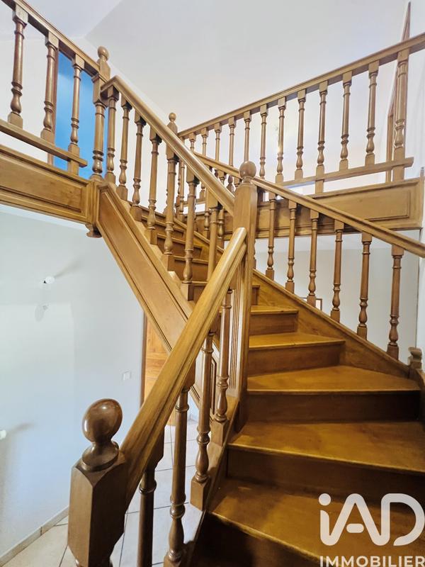 Maison - 196 m² - 8 pièces