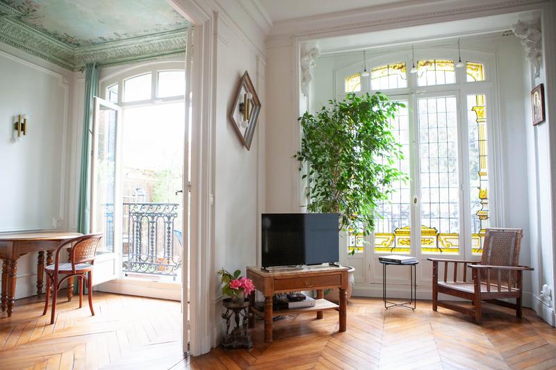 Maison - 180 m² - 9 pièces