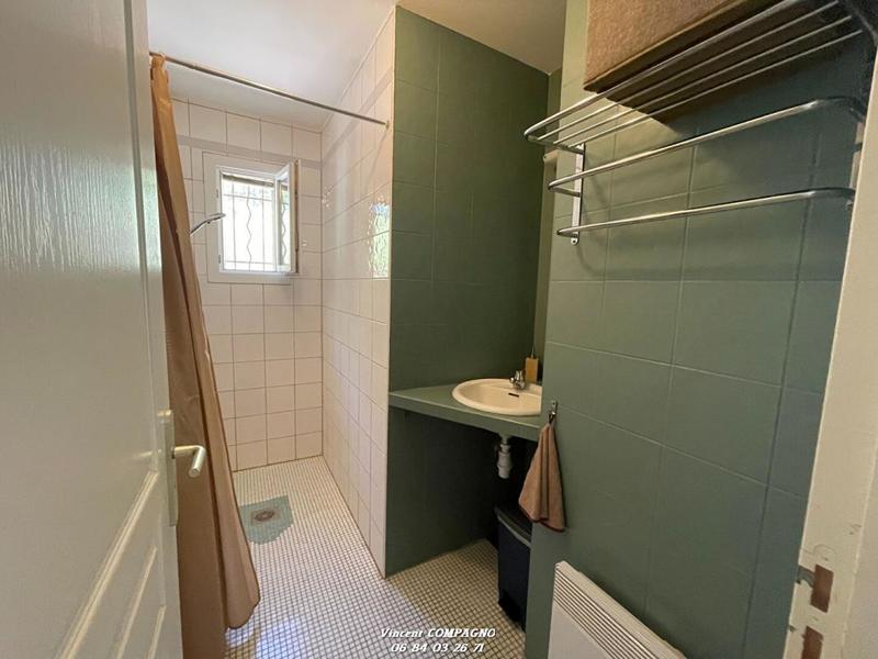 Maison - 210 m² - 10 pièces