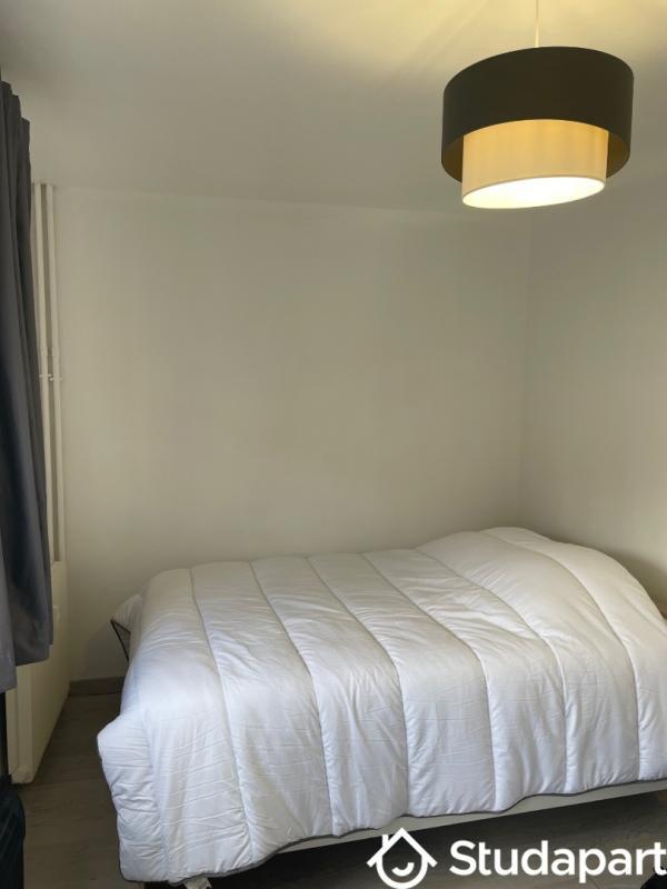 Chambre - 14 m² - 1 pièce