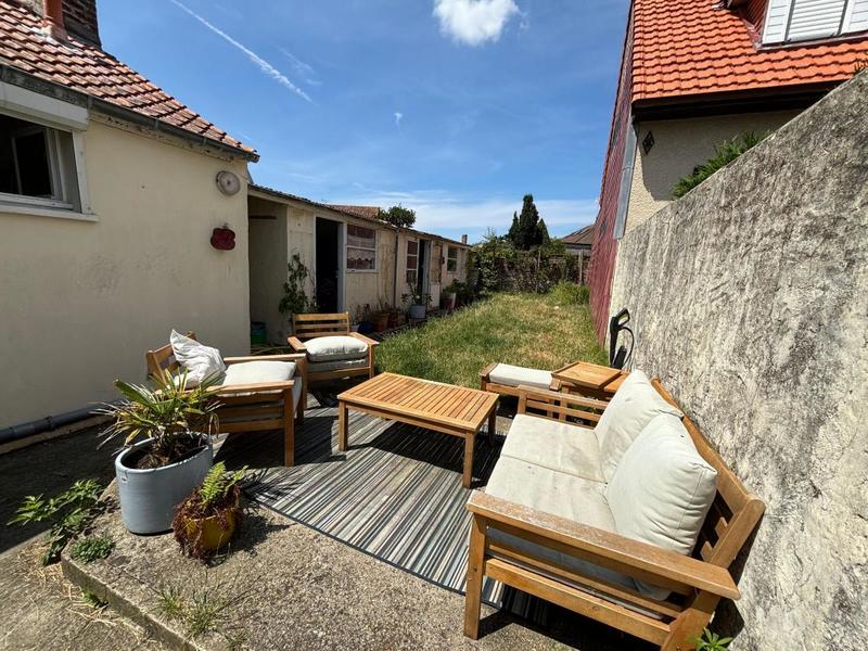 Maison - 97 m² - 5 pièces