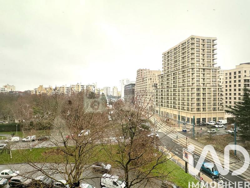 Appartement - 81 m² - 4 pièces