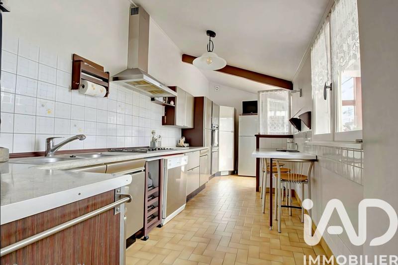 Maison de maîtres - 180 m² - 8 pièces