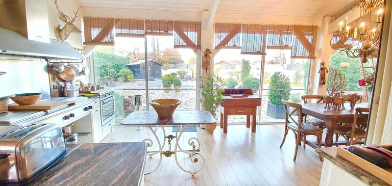 Maison - 145 m² - 7 pièces