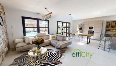 Maison - 135 m² - 5 pièces