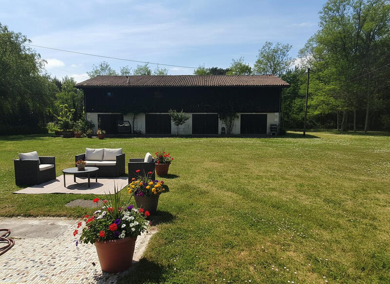 Maison - 250 m² - 5 pièces