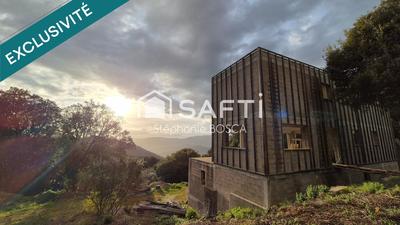 Maison - 220 m² - 6 pièces