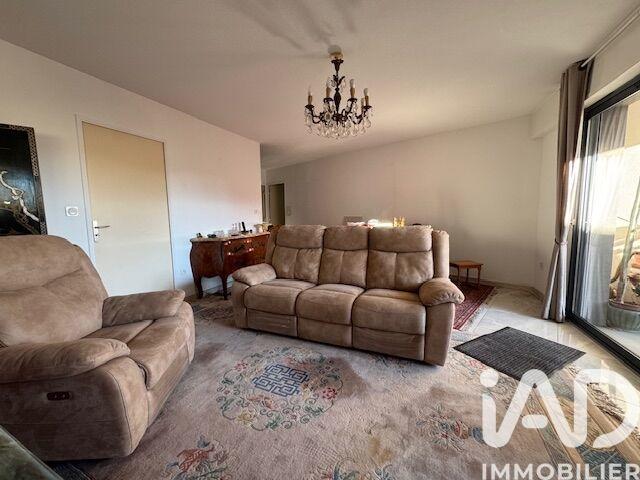 Appartement - 80 m² - 4 pièces