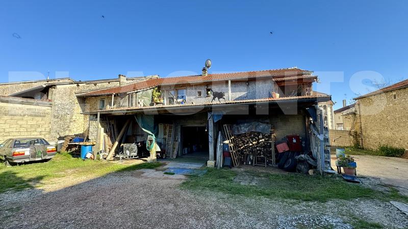 Maison de village - 150 m² - 12 pièces