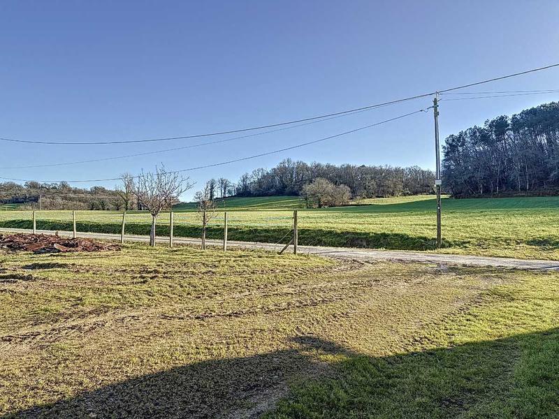 Corps de ferme - 200 m² - 8 pièces