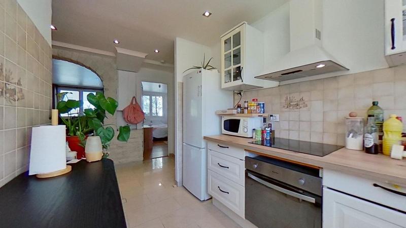 Chambre - 80 m² - 4 pièces