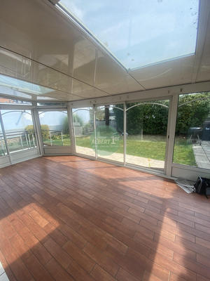 Maison traditionnelle - 150 m² - 6 pièces