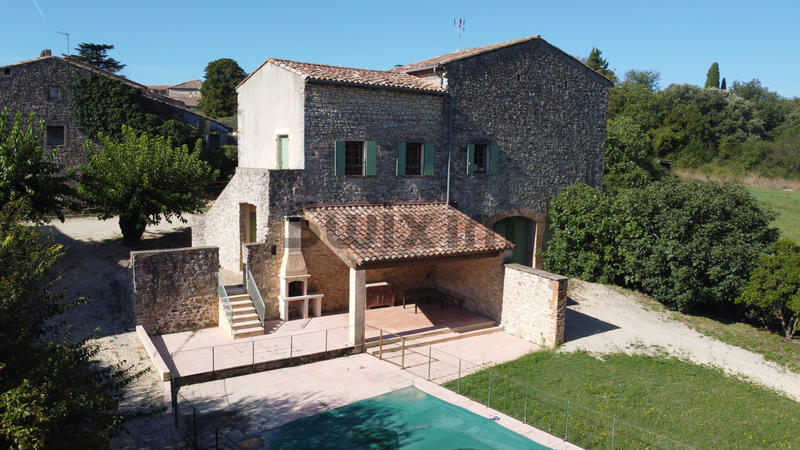 Mas - 423 m² - 12 pièces