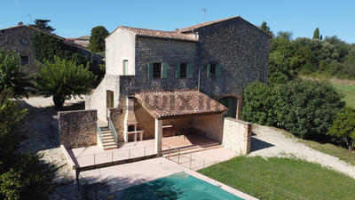 Mas - 423 m² - 12 pièces