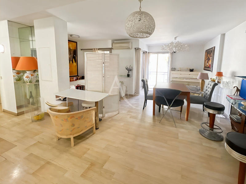 Appartement - 131 m² - 5 pièces