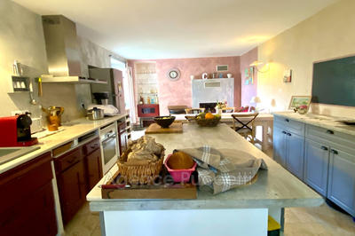 Maison de village - 273 m² - 7 pièces