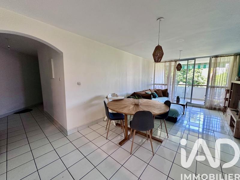 Appartement - 75 m² - 3 pièces