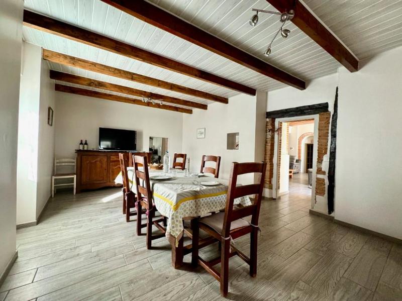 Demeure - 293 m² - 12 pièces