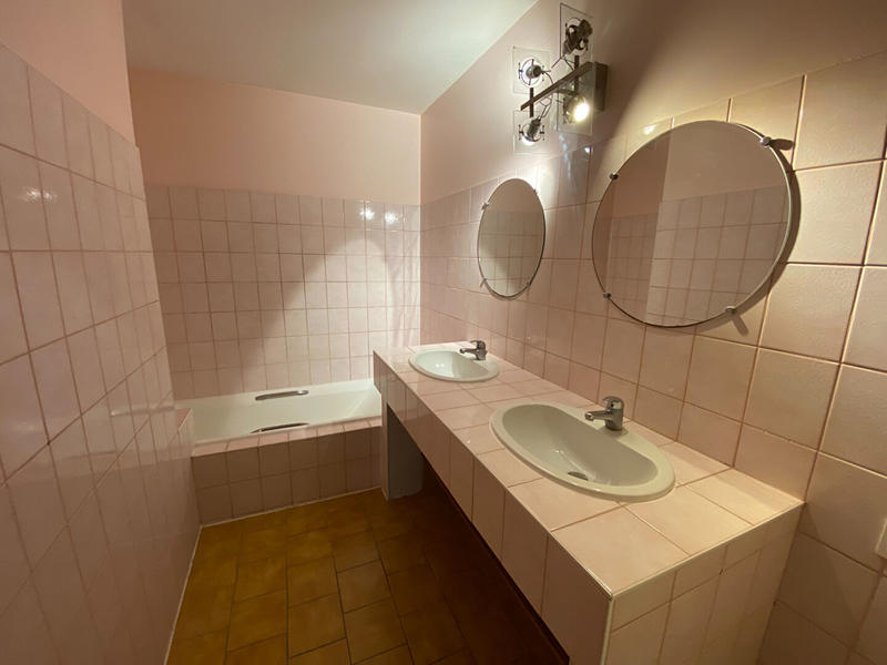 Maison - 170 m² - 8 pièces