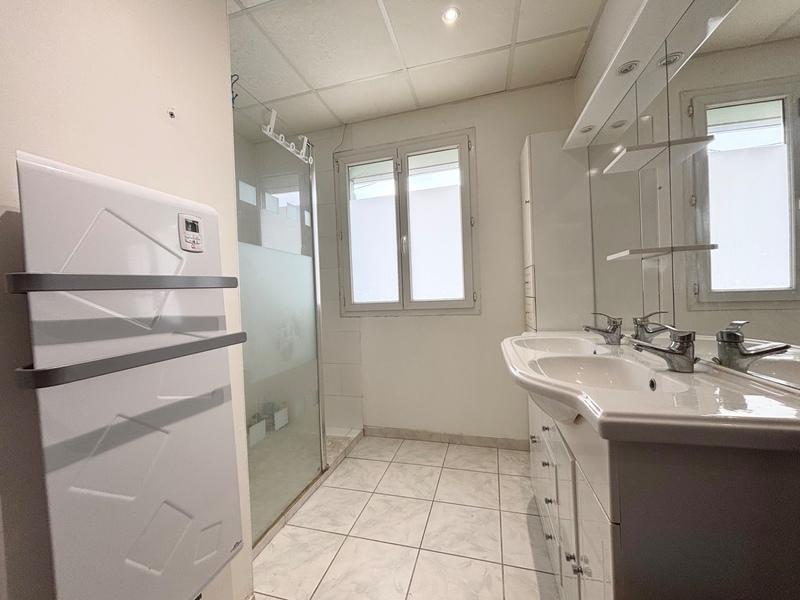 Maison - 268 m² - 7 pièces