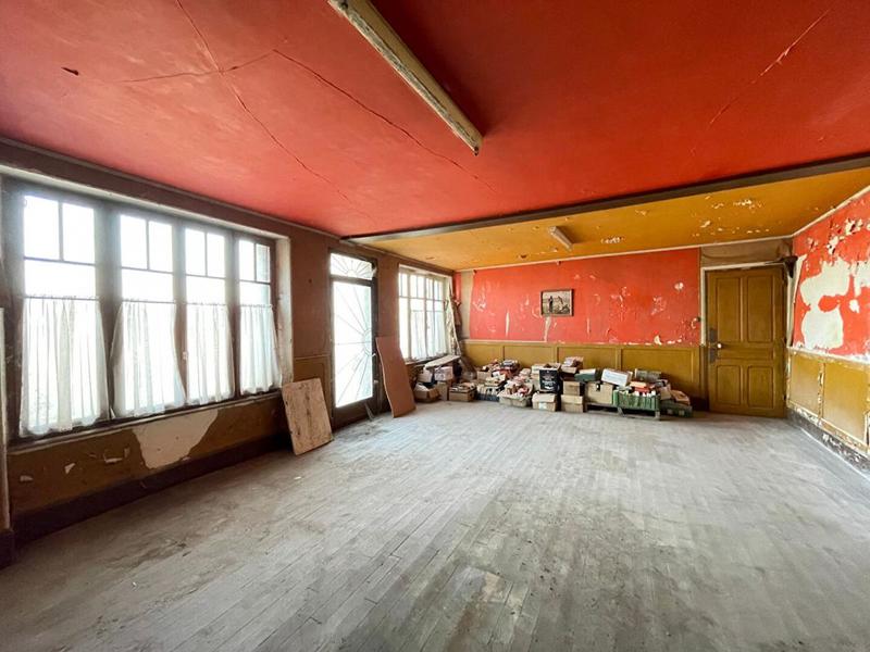 Maison - 280 m² - 7 pièces