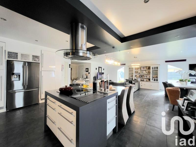 Maison - 155 m² - 6 pièces