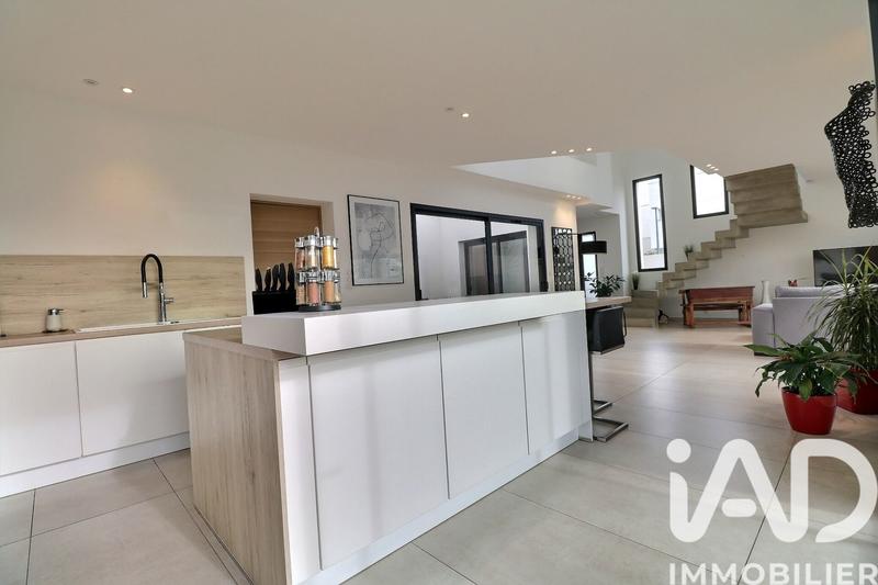 Maison - 147 m² - 5 pièces