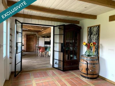 Maison - 310 m² - 7 pièces