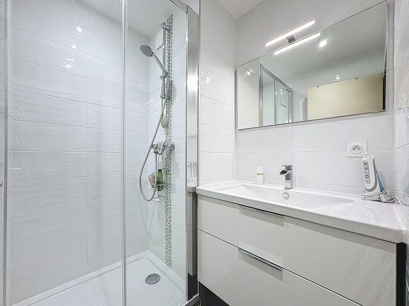 Appartement - 95 m² - 5 pièces