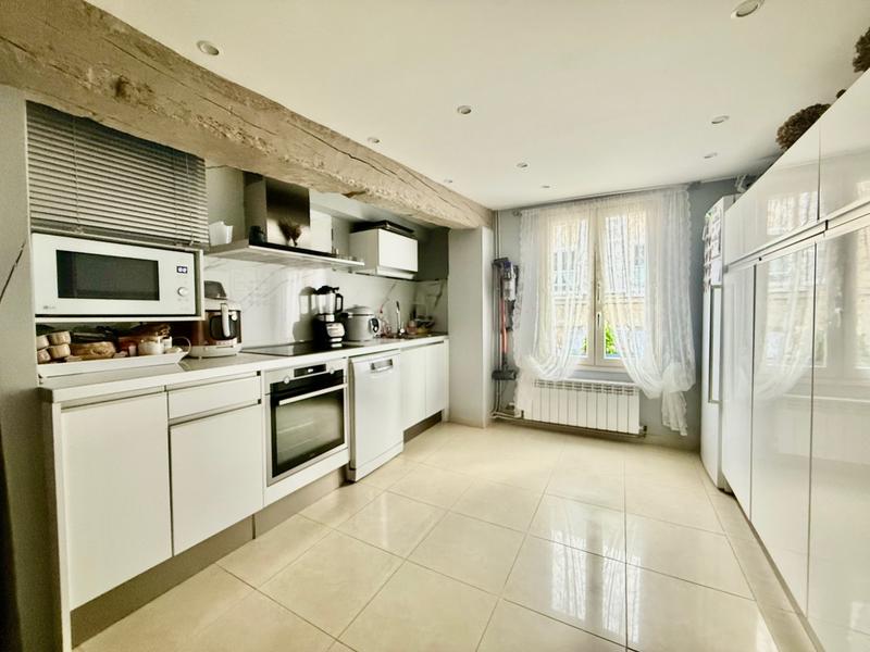 Maison - 142 m² - 6 pièces