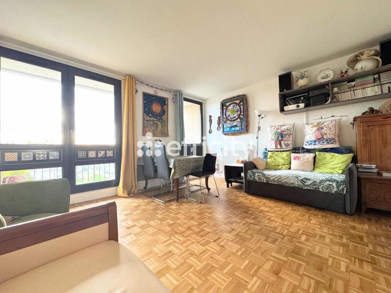 Appartement ancien - 90 m² - 4 pièces