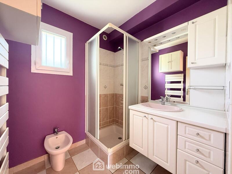 Maison - 95 m² - 5 pièces