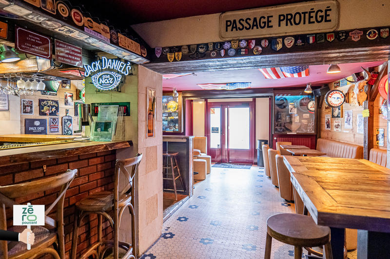 Fonds de commerce - Magasins - 127 m²