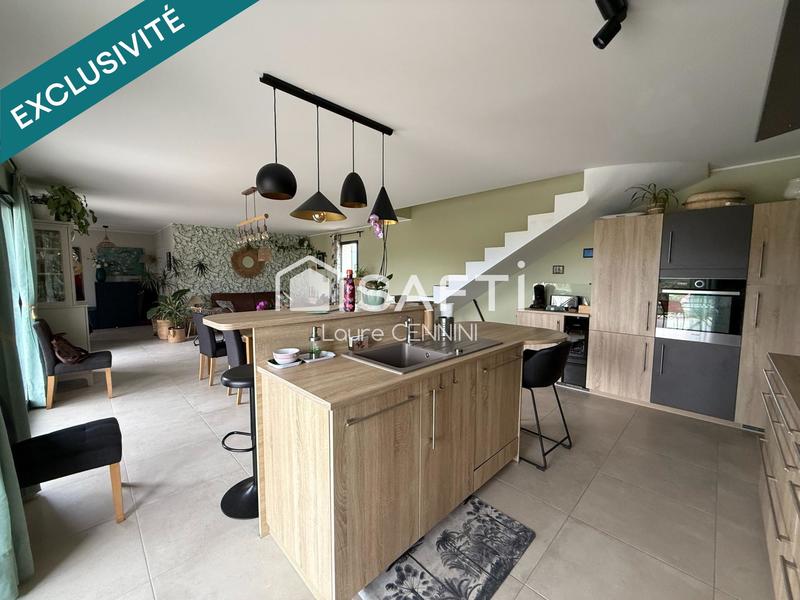 Maison - 165 m² - 8 pièces