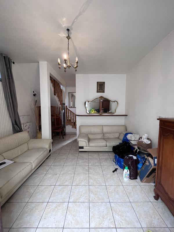 Local commercial - 1 229 m² - 5 pièces