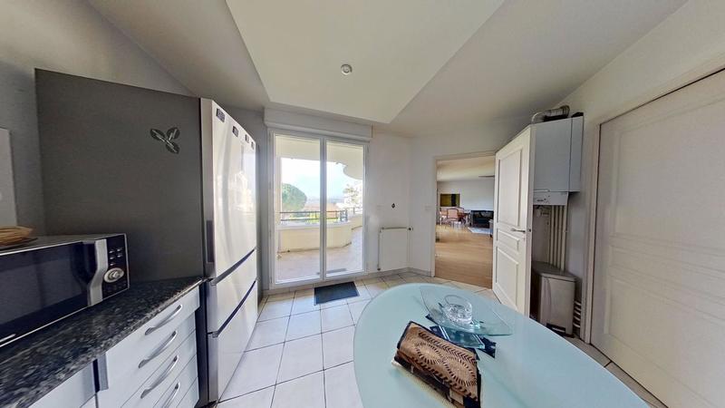 Appartement - 116 m² - 3 pièces