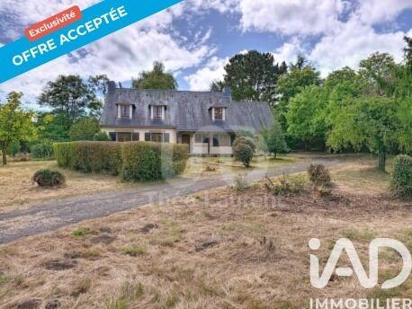 Maison - 200 m² - 7 pièces