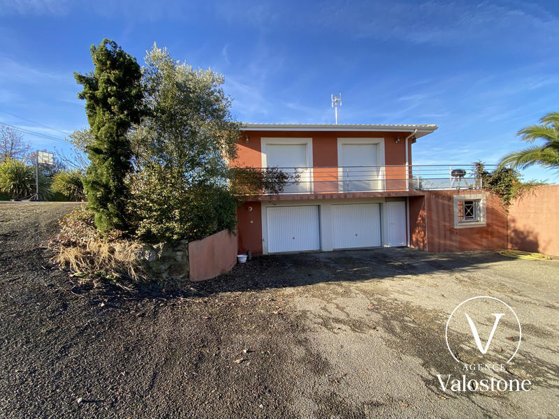 Maison traditionnelle - 119 m² - 5 pièces