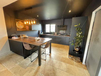 Villa - 170 m² - 7 pièces