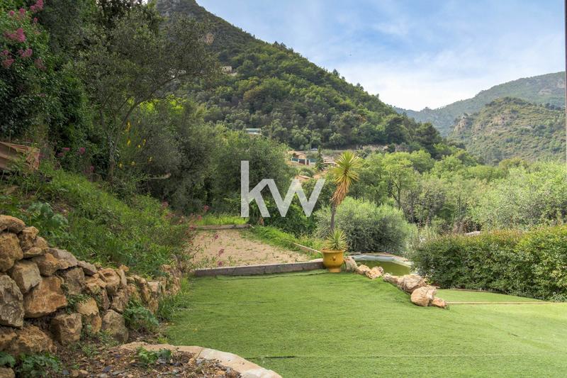 Maison - 167 m² - 5 pièces