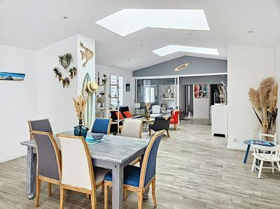 Maison - 150 m² - 5 pièces