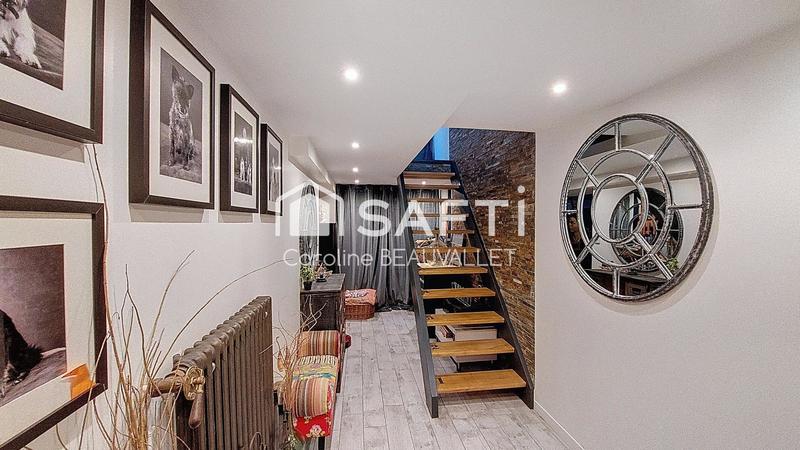 Maison - 204 m² - 7 pièces