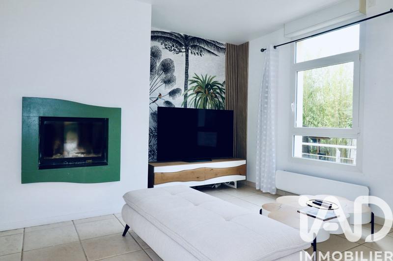 Maison - 207 m² - 6 pièces