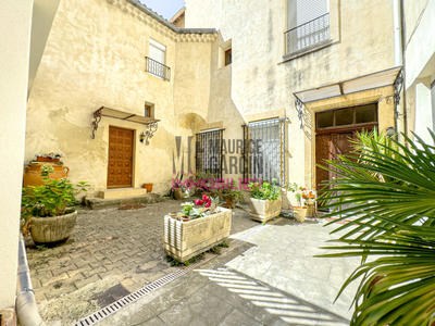 Appartement - 192 m² - 6 pièces