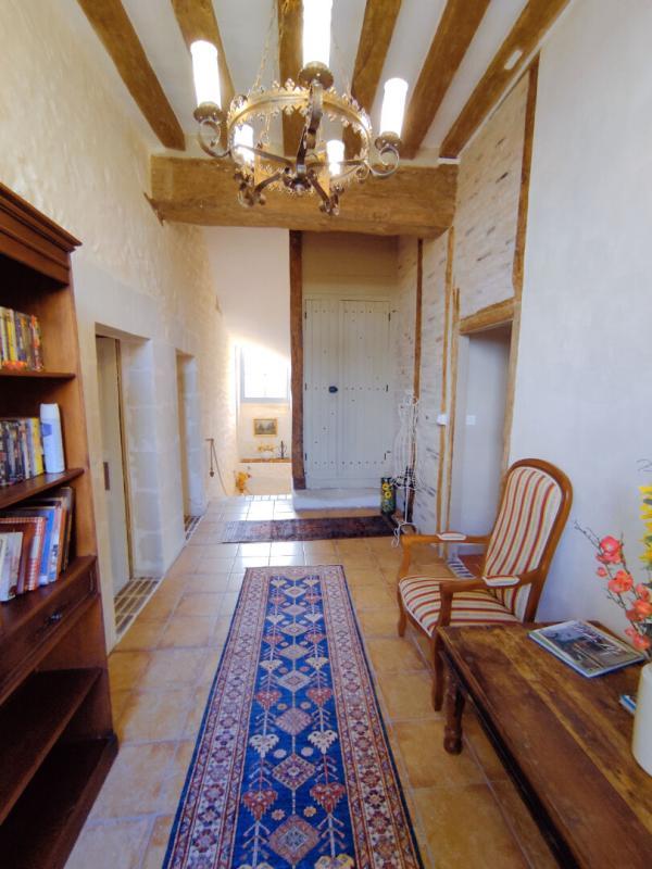 Propriété - 229 m² - 9 pièces