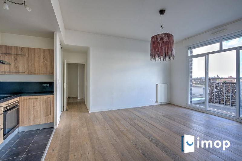 Appartement - 90 m² - 4 pièces