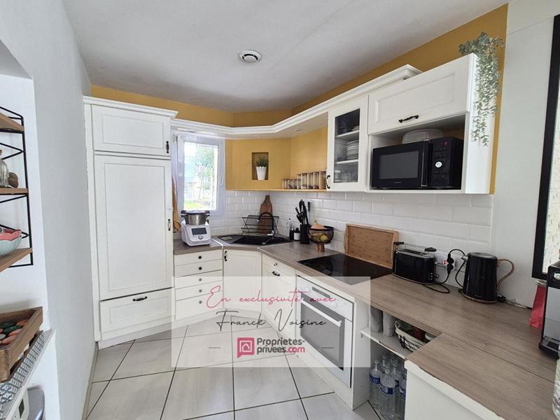 Maison - 121 m² - 7 pièces