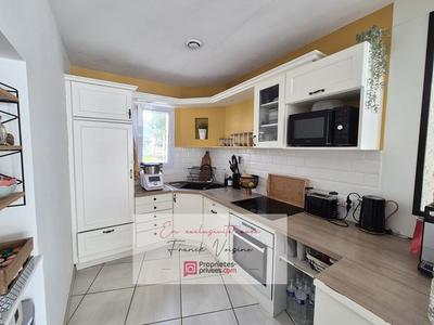 Maison - 121 m² - 7 pièces