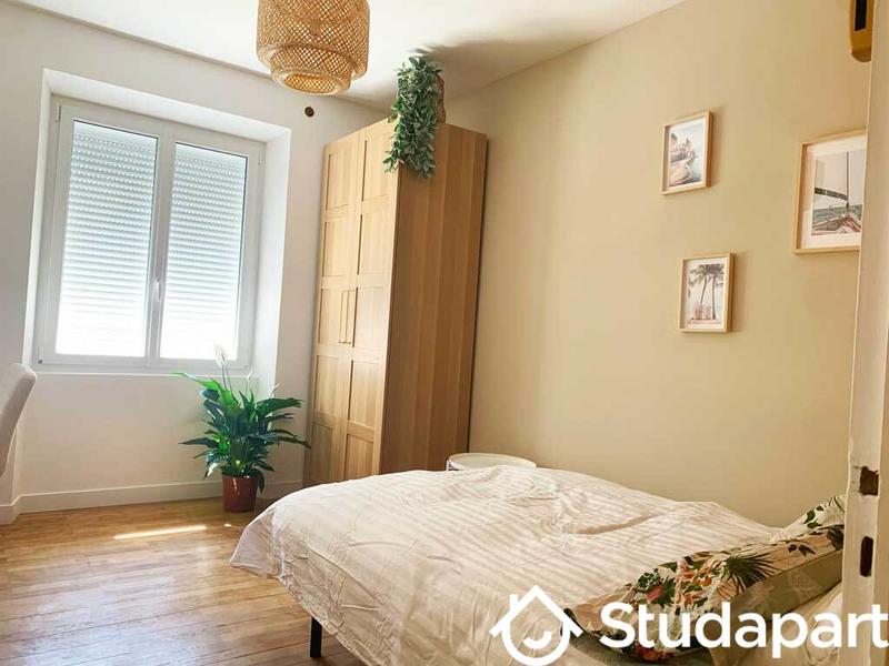 Chambre - 14 m² - 1 pièce