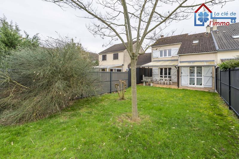 Maison traditionnelle - 87 m² - 4 pièces